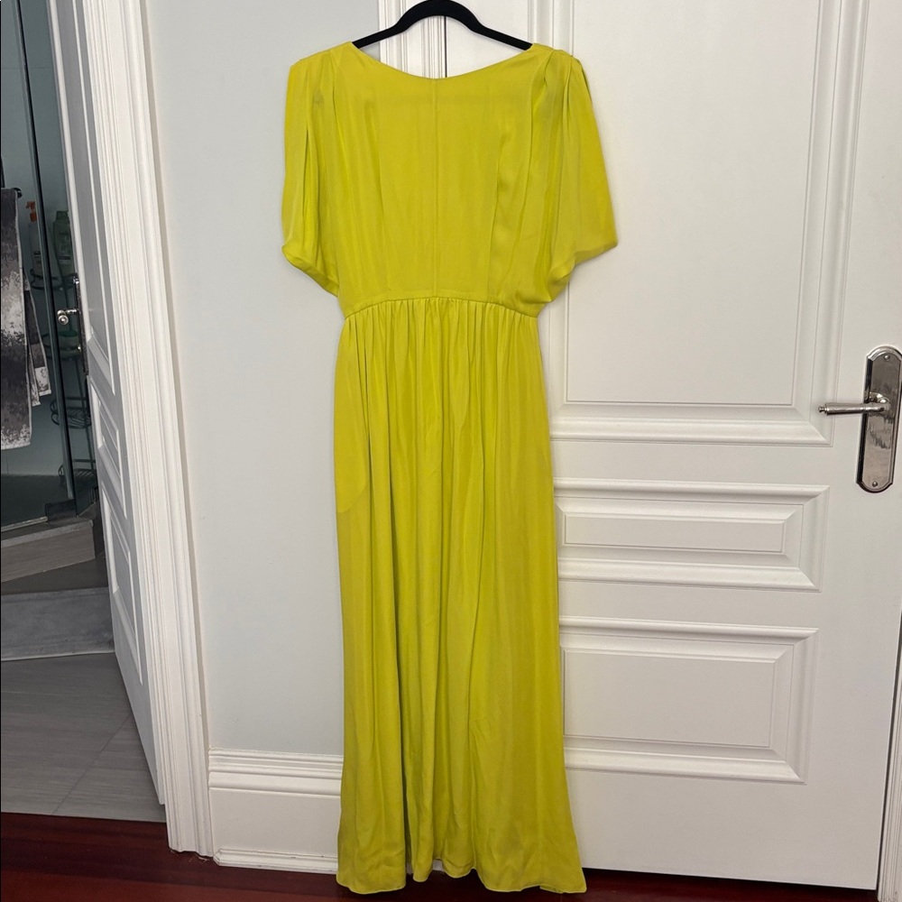 Elegant  chartreuse silk Maxi Dress NWT